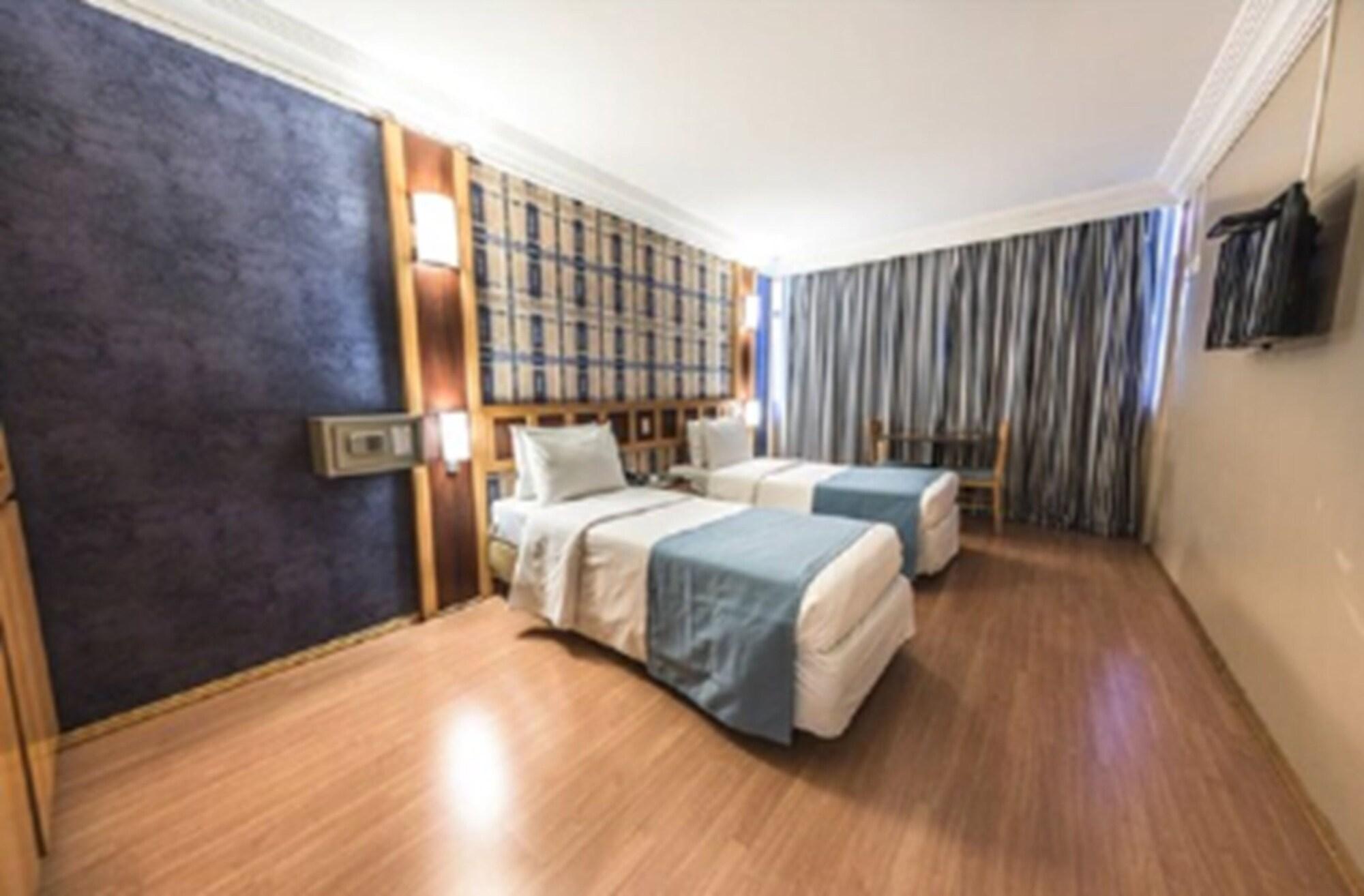 Hotel Monumental Bittar
